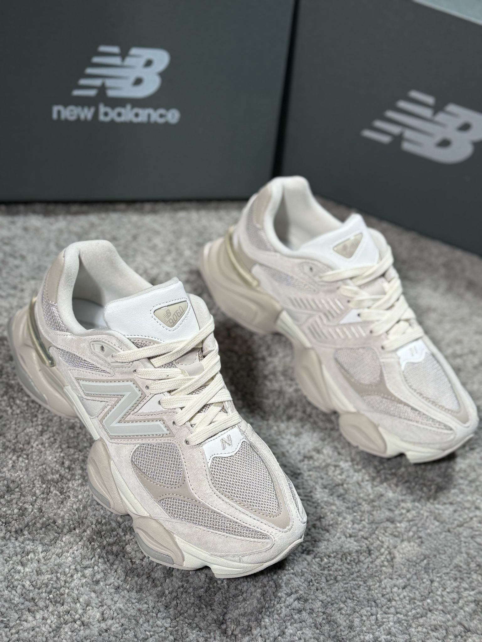 NEW BALANCE