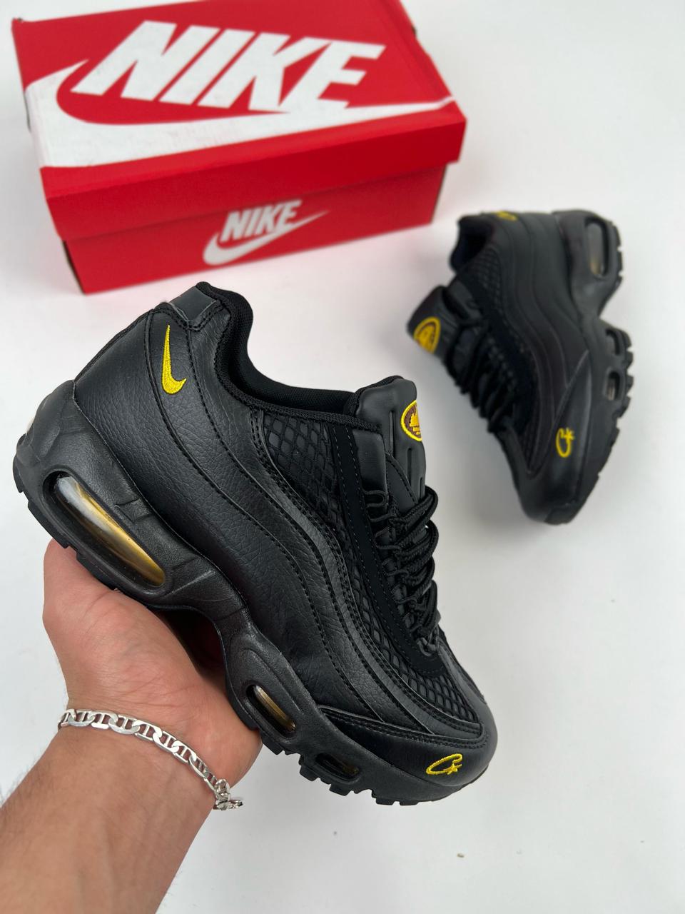 NIKE 95