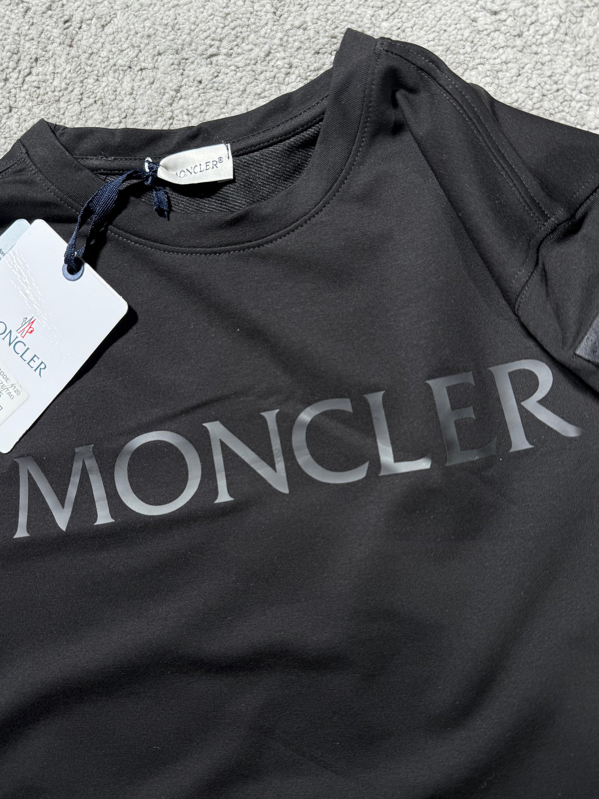 Conjunto Corto Moncler
