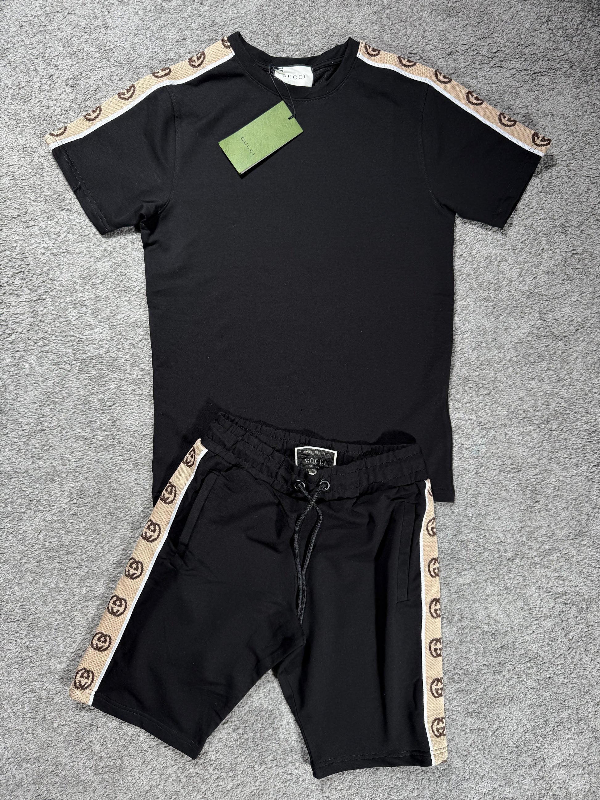 Conjunto Corto Gucci