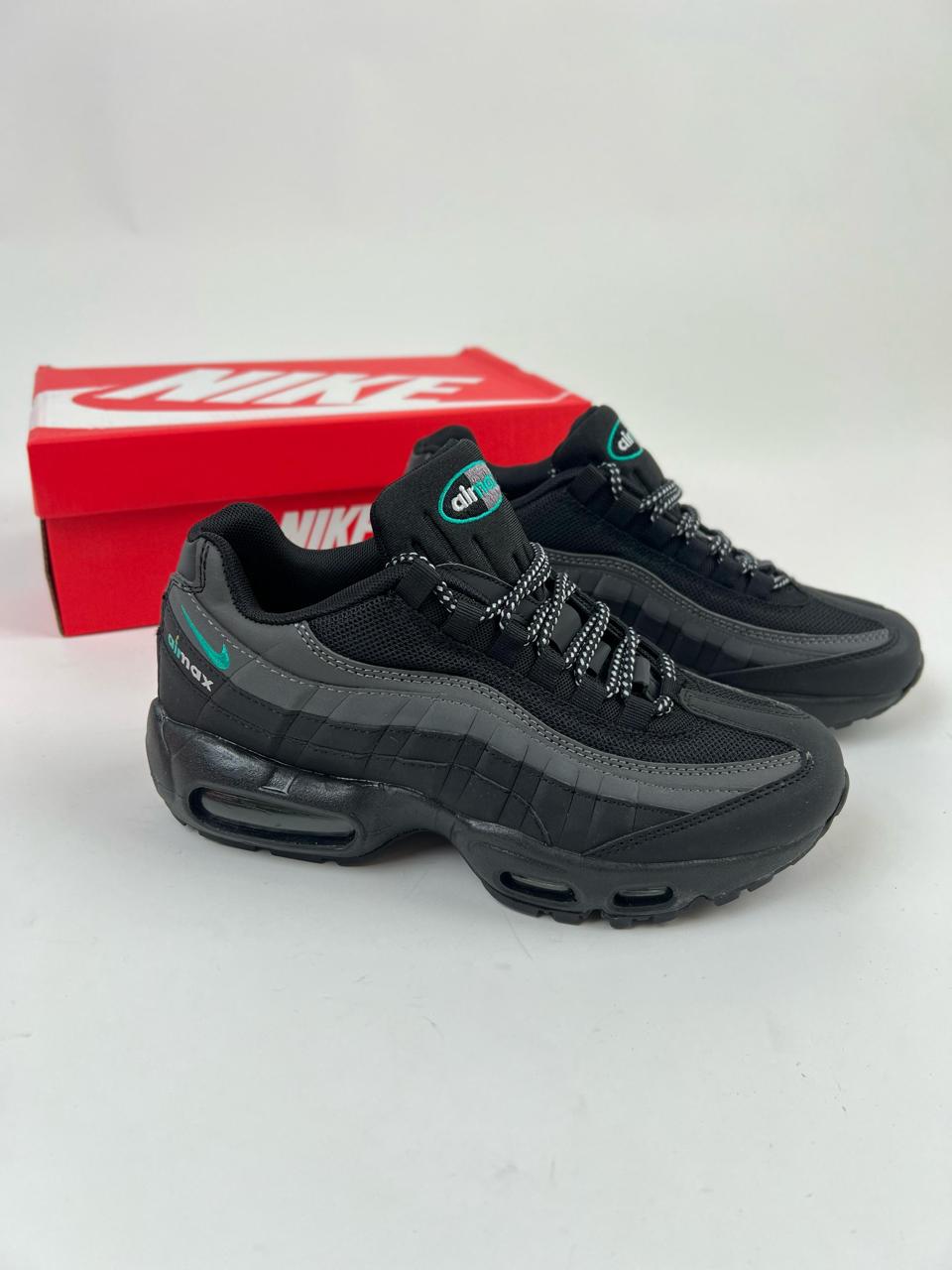 NIKE 95