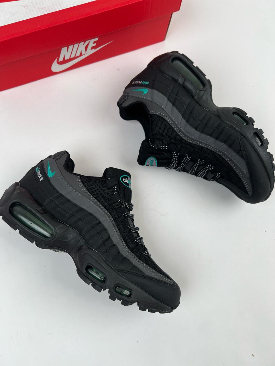 NIKE 95