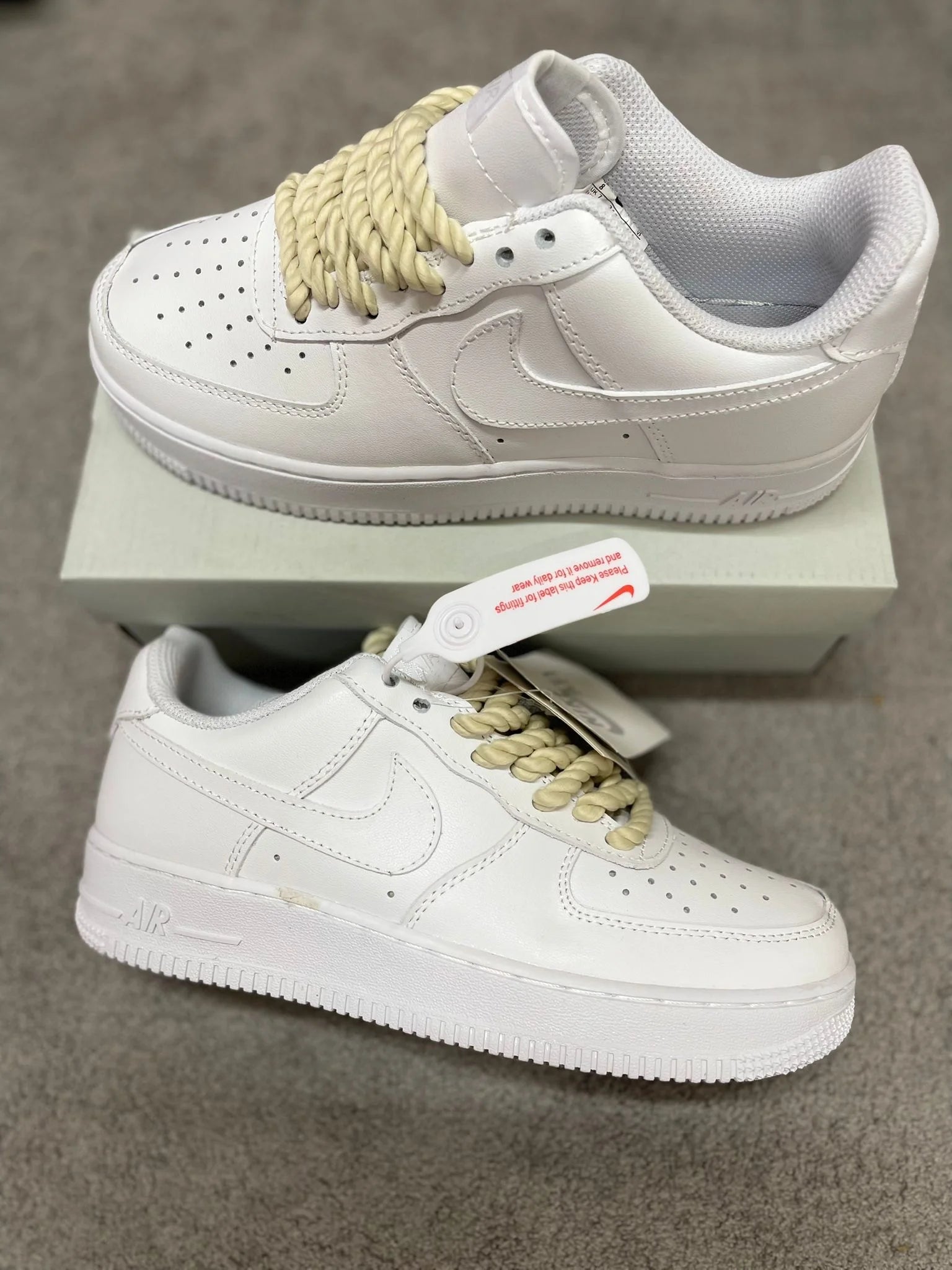 NIKE AIRFORCE