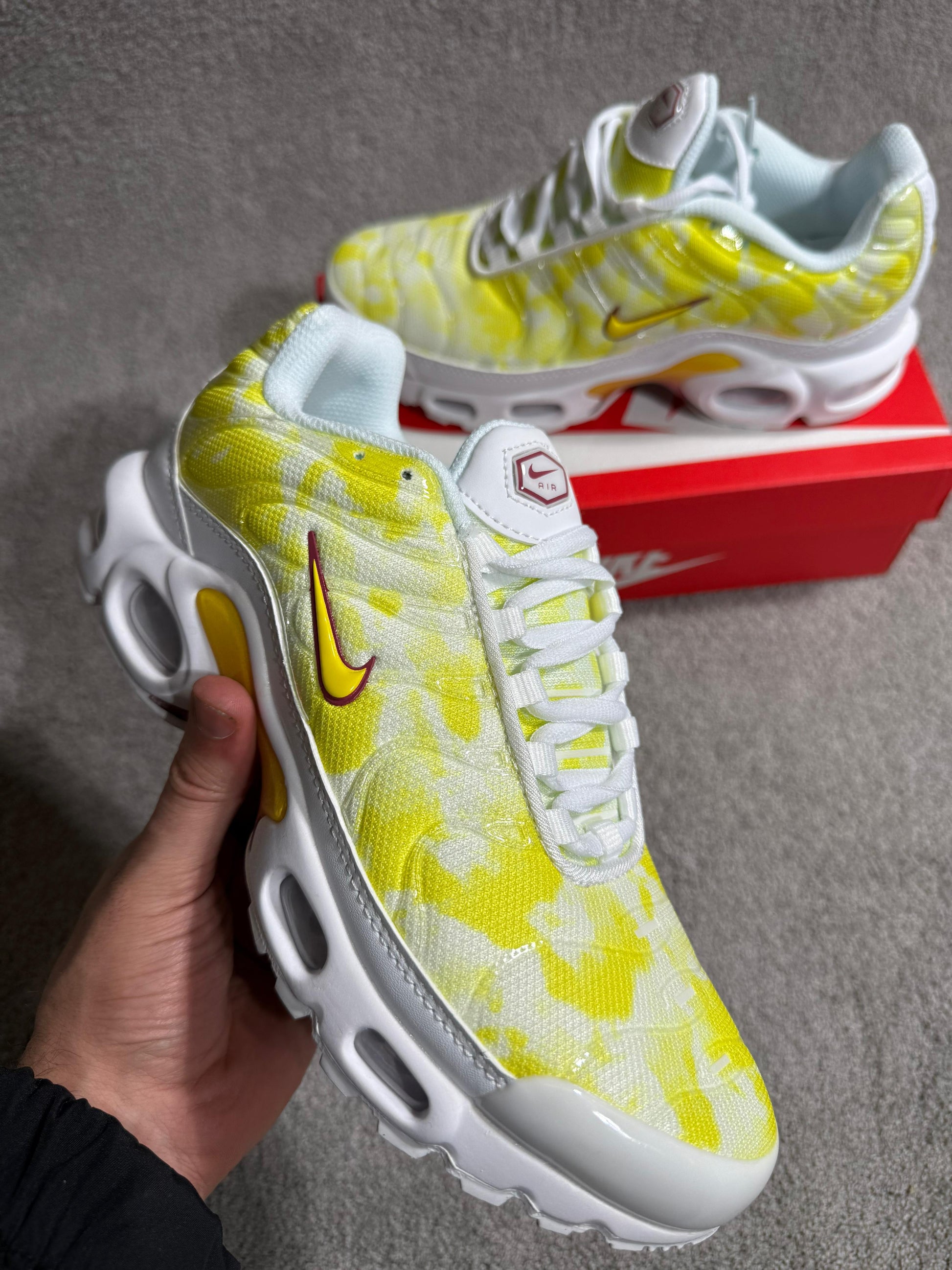 NIKE TN