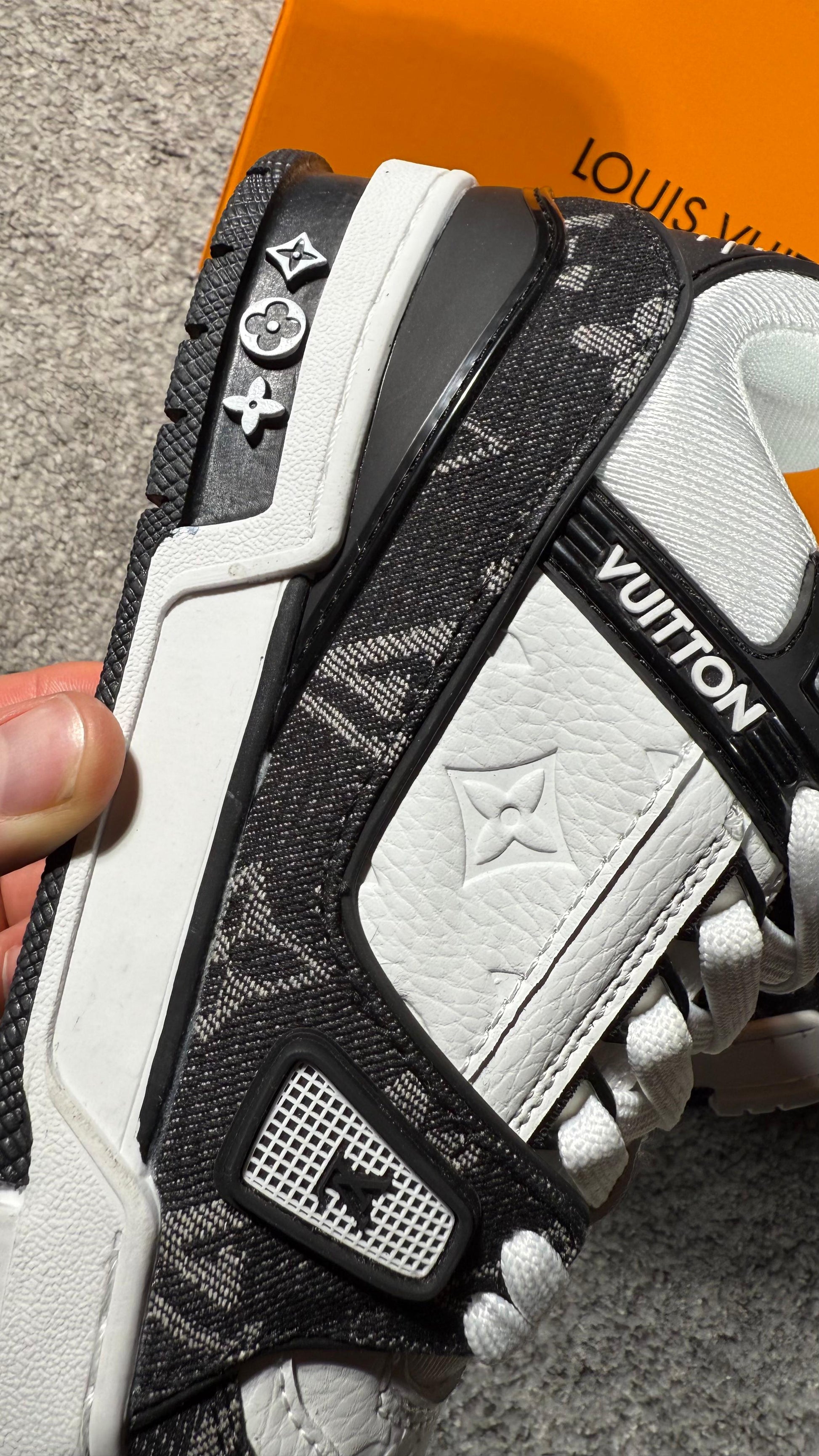 ZAPATILLAS LOUIS VUITTON