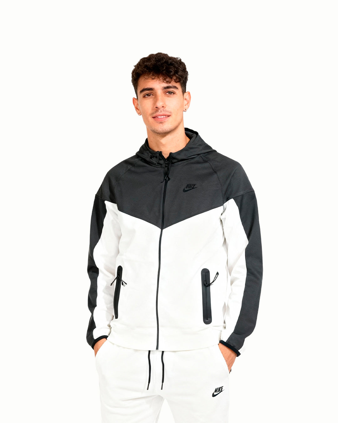 Chandal Nike Tech Largo