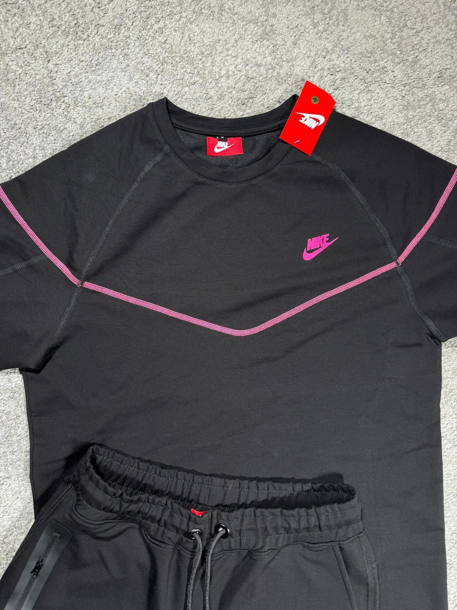Conjunto Corto Nike Tech