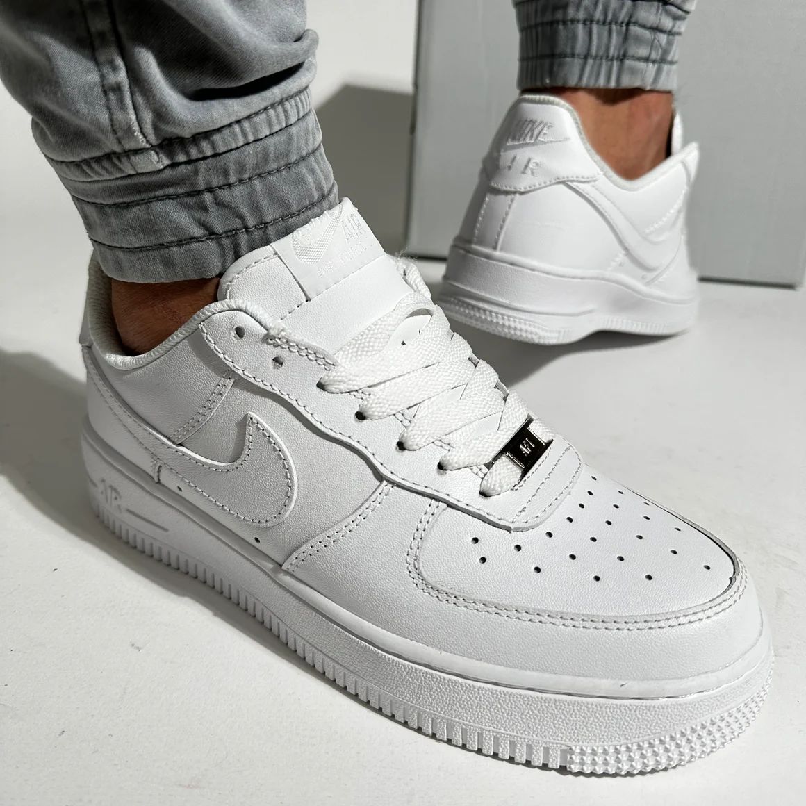 NIKE AIRFORCE