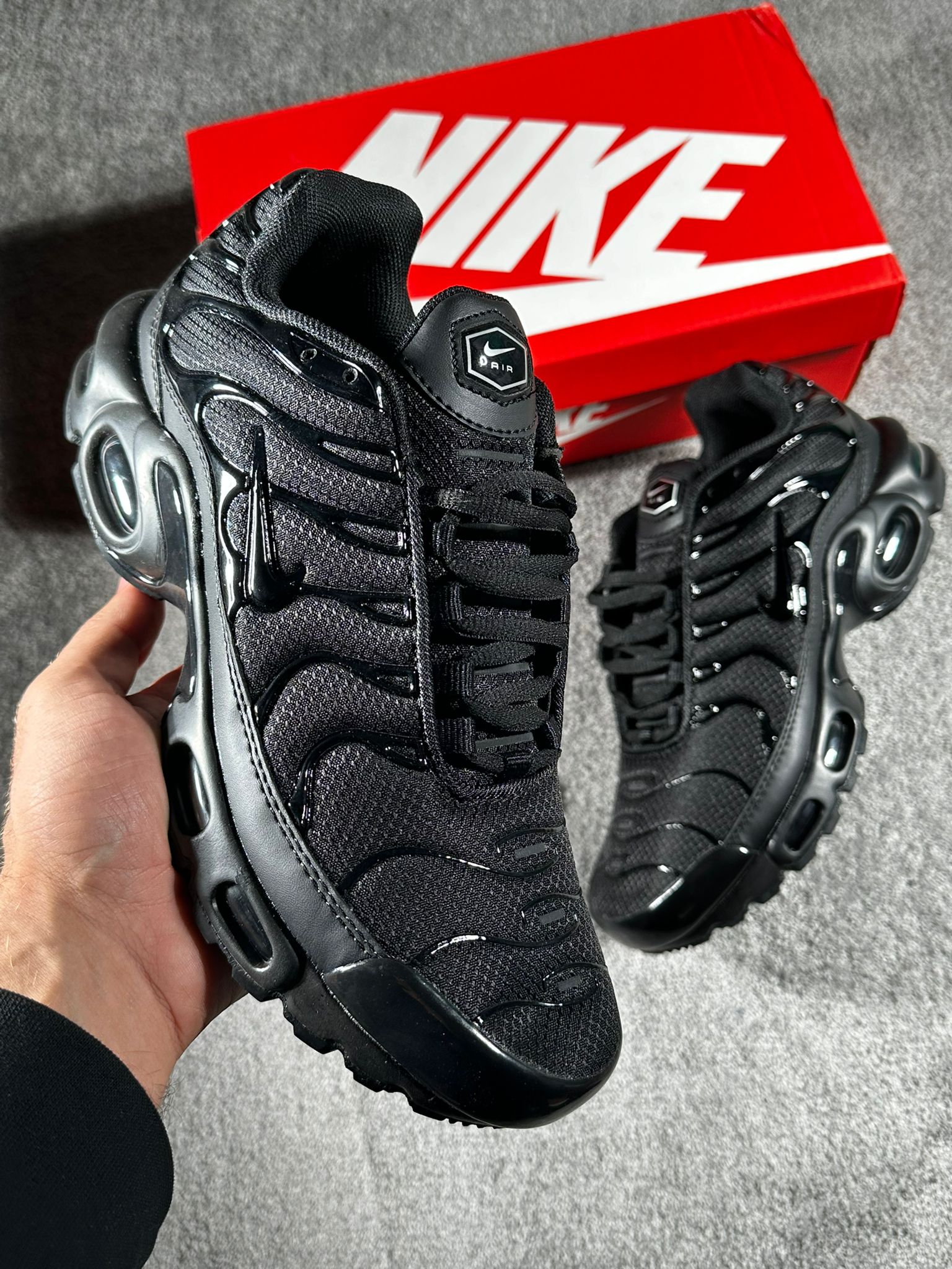 NIKE TN