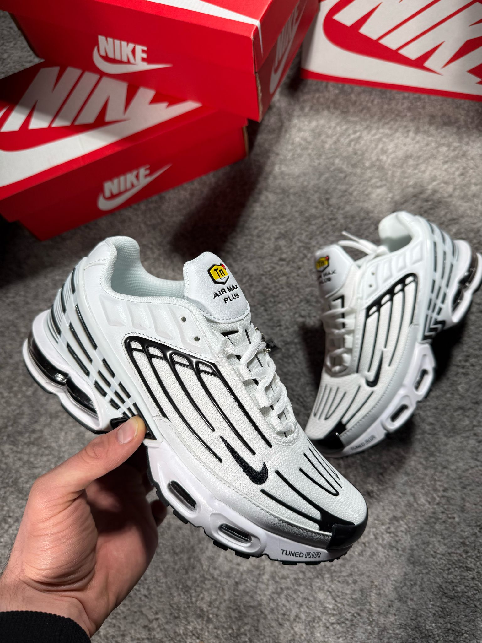 NIKE TN PLUS
