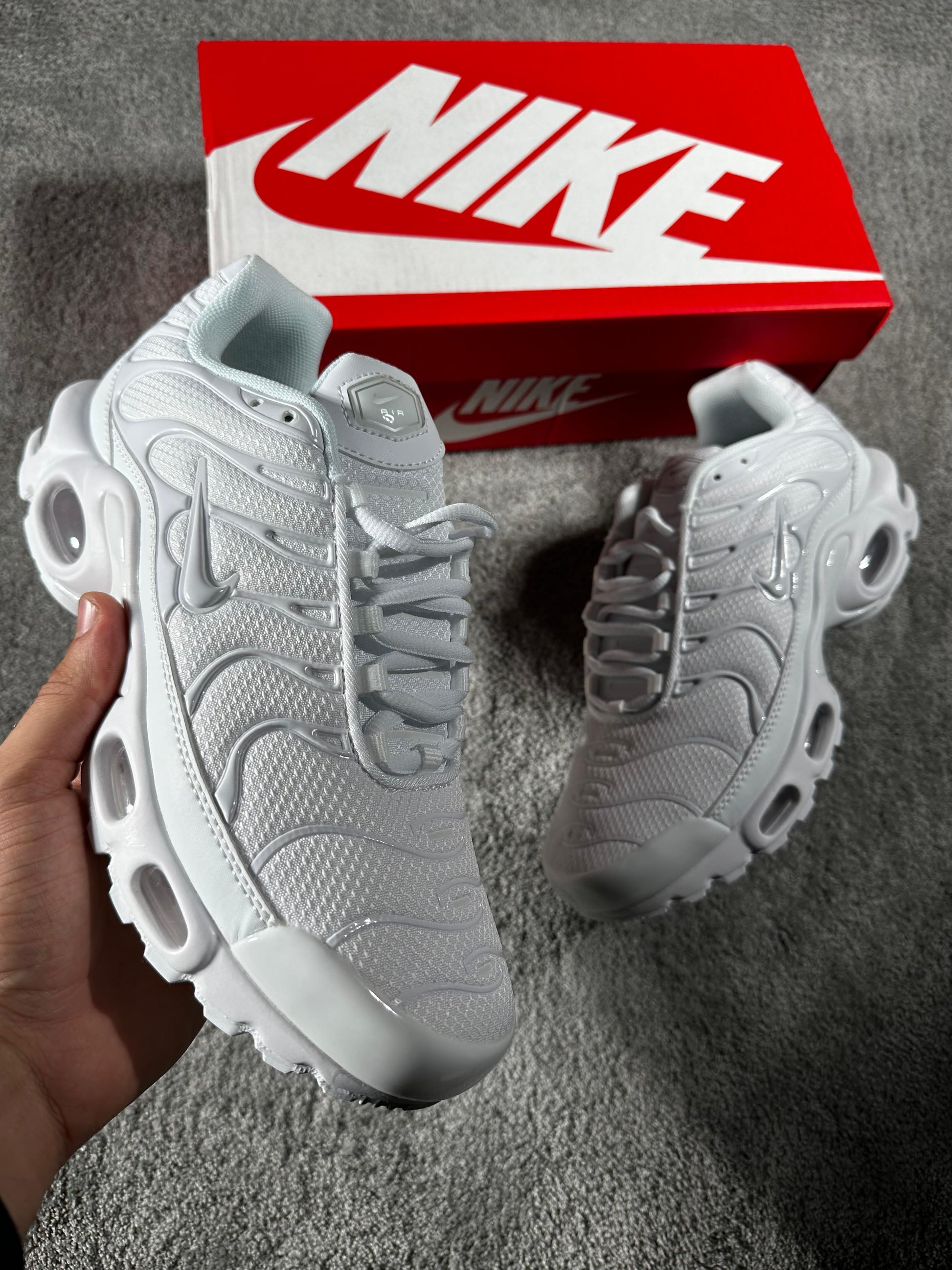 NIKE TN