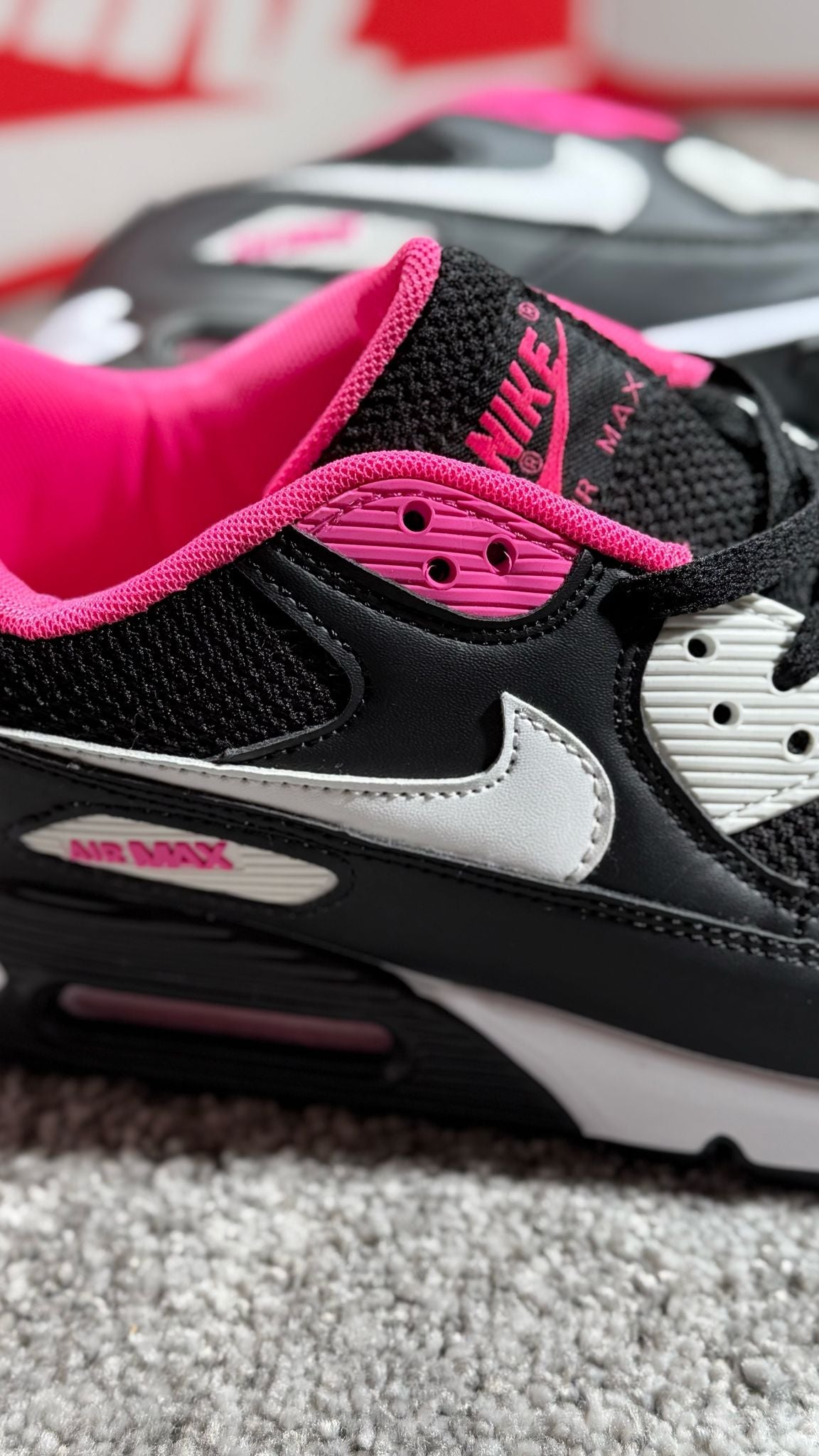 NIKE AIRMAX