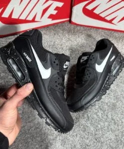 NIKE AIRMAX