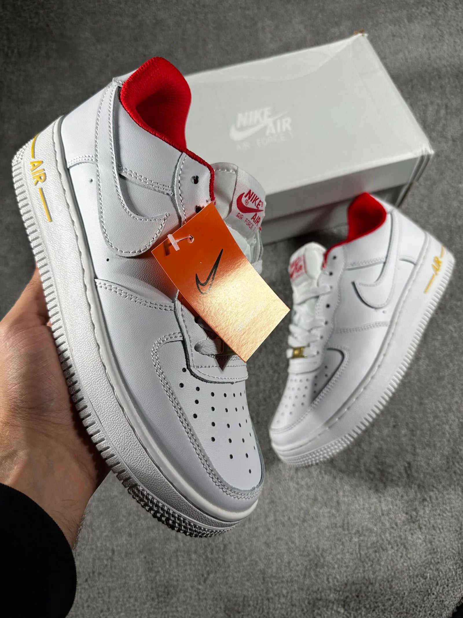 NIKE AIRFORCE