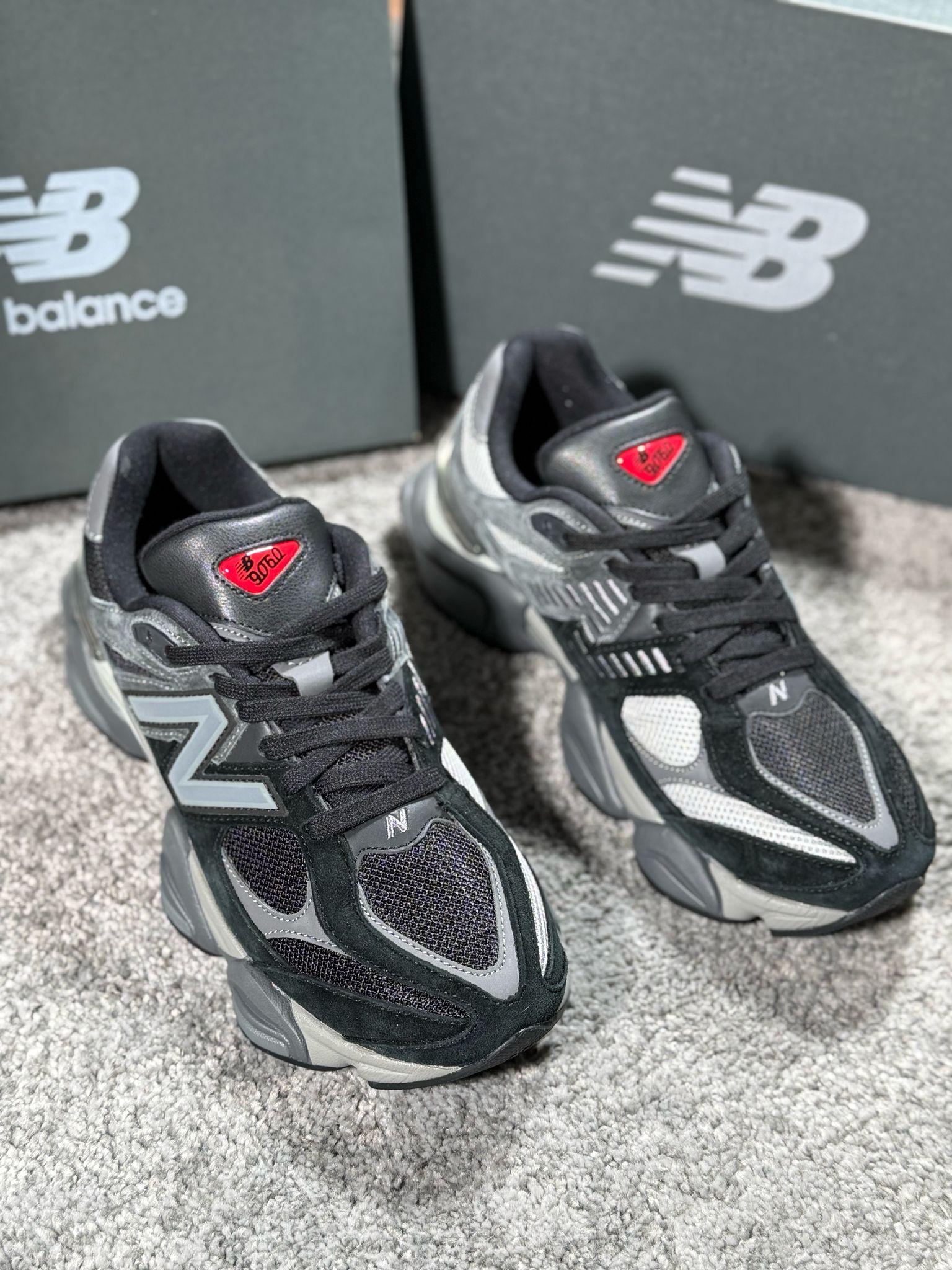 NEW BALANCE