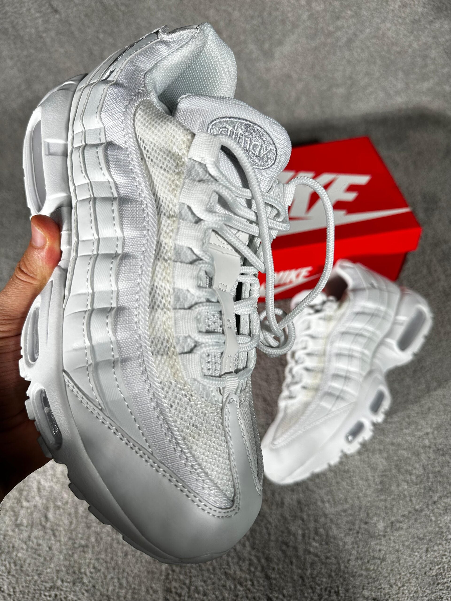 NIKE 95